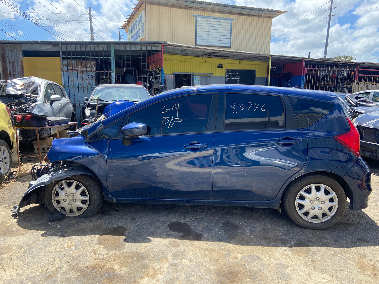 Cristal Puerta Izquierda Delantera Nissan Versa Note 2017