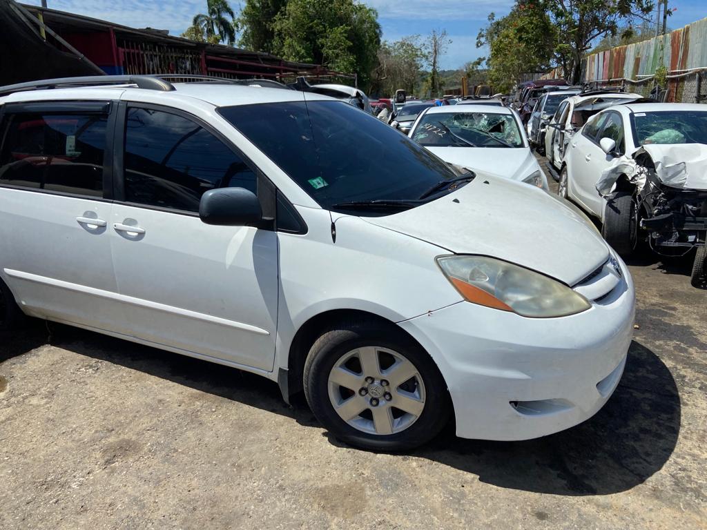 Motor Toyota Sienna 2009