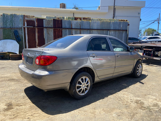 Panel Derecho Toyota Corolla 2004