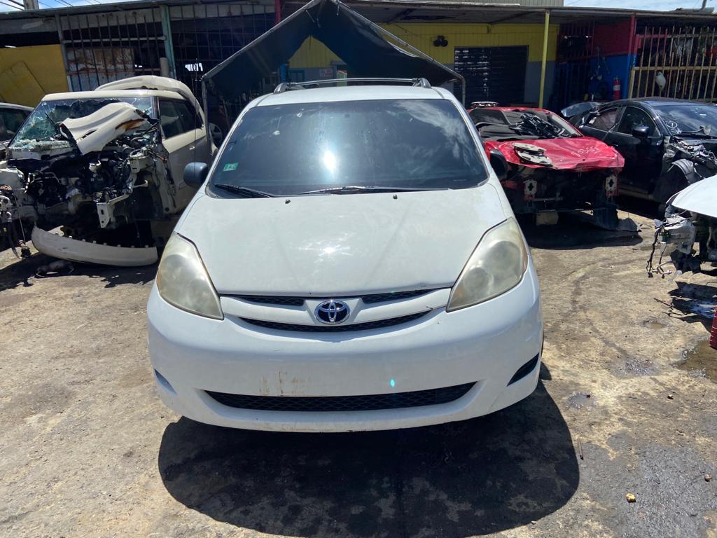 Puerta Derecha Trasera Toyota Sienna 2009