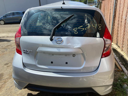 Compuerta Baul Nissan Versa Note 2019